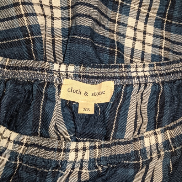 Cloth & Stone Off the shoulder top - Picture 3 of 4